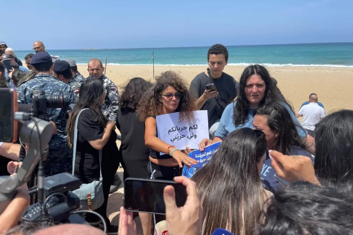 Lebanese Feminists Protest After Woman Harassed Over Swimsuit