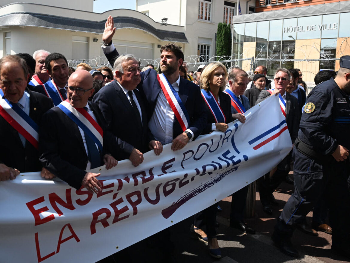 Crowds gather at French town halls to show solidarity as protests ease